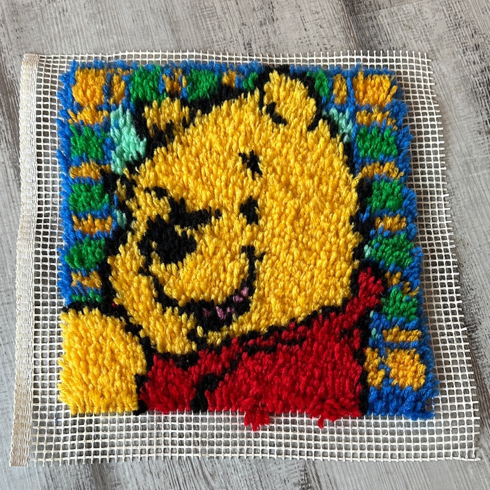 Winnie-The-Pooh Vintage Latch Hook